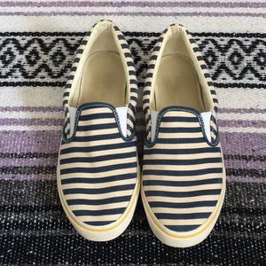 🌟Brooks Brothers Slip-Ons 🌟